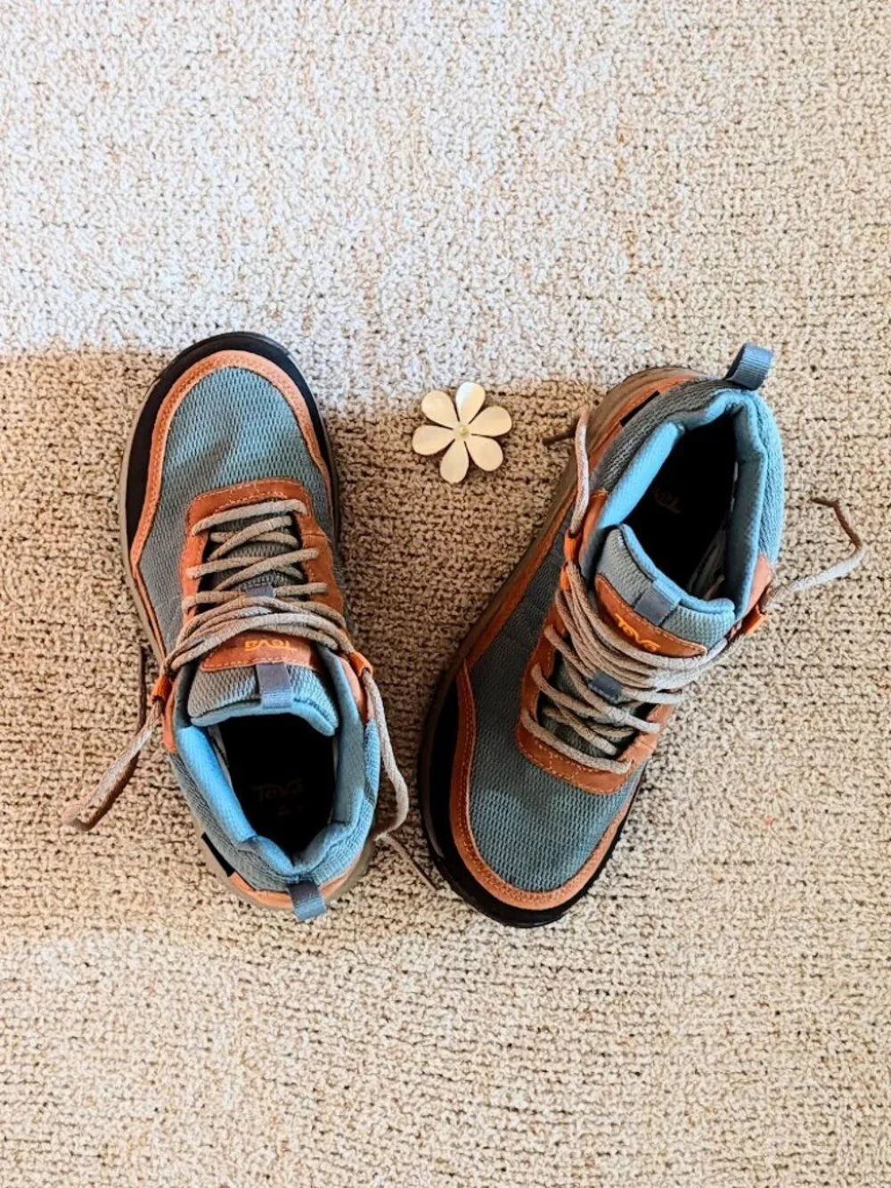 Teva | Ridgeview Mid RP Hiking Boots - Women in Tan/Trooper Size 7.5